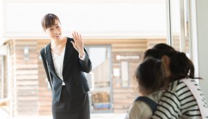 【企業主導型保育とは？】保育園の分類と役割、特徴について解説！