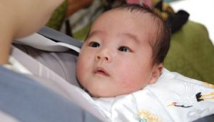 0歳でおこなう行事！家族で赤ちゃんの成長をお祝いしよう