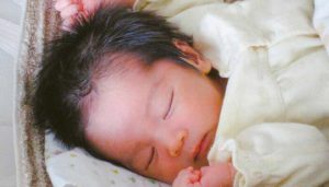 0歳児にはどんな特徴がある？知っておきたい赤ちゃんの反射と発達