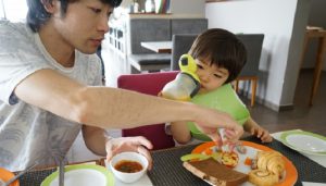 2歳児の食事とは？一生の基礎になる食事習慣を育もう