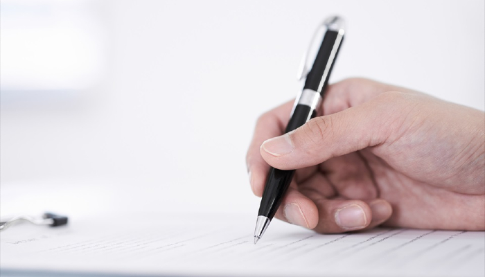 契約書を記載する