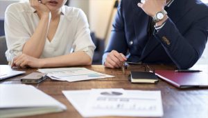 離職率はなぜ上がる？原因とおすすめの改善方法