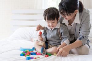 1歳児向け室内遊びおすすめ10選｜準備無しですぐできる遊びのアイデア