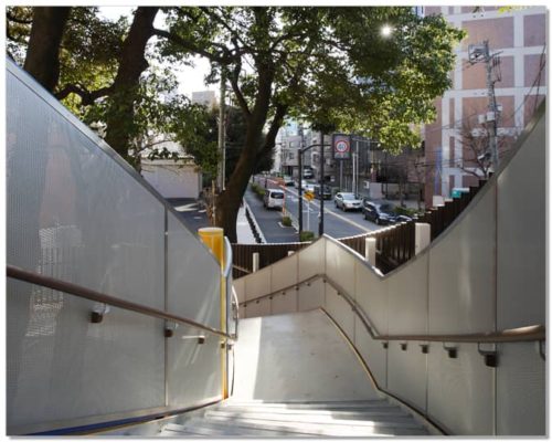 新宿三つの木保育園もりさんかくしかく