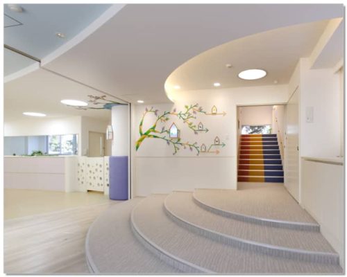 新宿三つの木保育園もりさんかくしかく