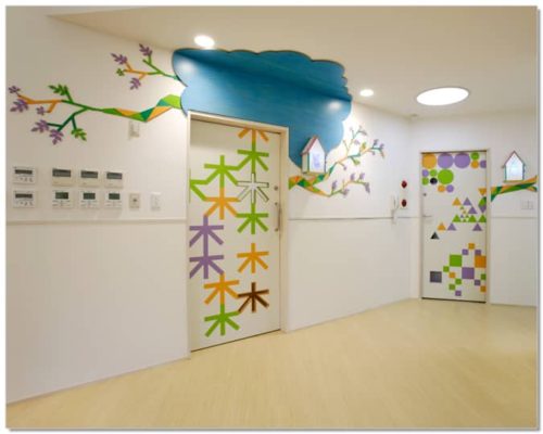 新宿三つの木保育園もりさんかくしかく